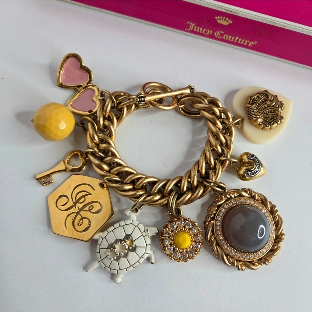 Juicy Couture Y2K Eclectic Goldtone Statement Charm Bracelet Stacked Cluster - Picture 6 of 10